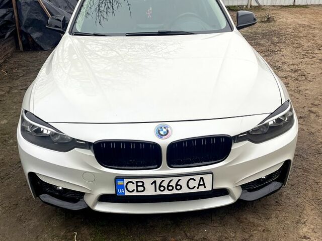Белый БМВ 3 Серия, объемом двигателя 2 л и пробегом 230 тыс. км за 12200 $, фото 1 на Automoto.ua