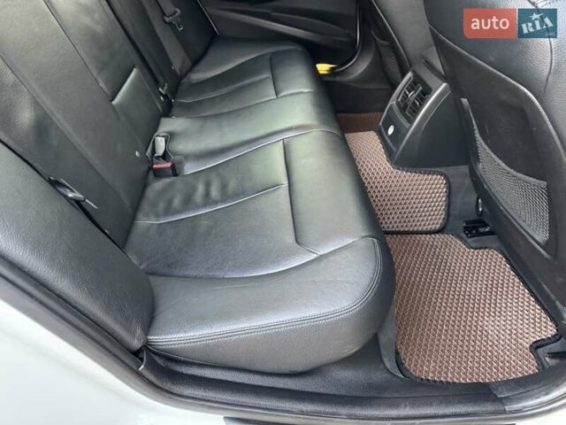 Белый БМВ 3 Серия, объемом двигателя 2 л и пробегом 157 тыс. км за 11900 $, фото 61 на Automoto.ua