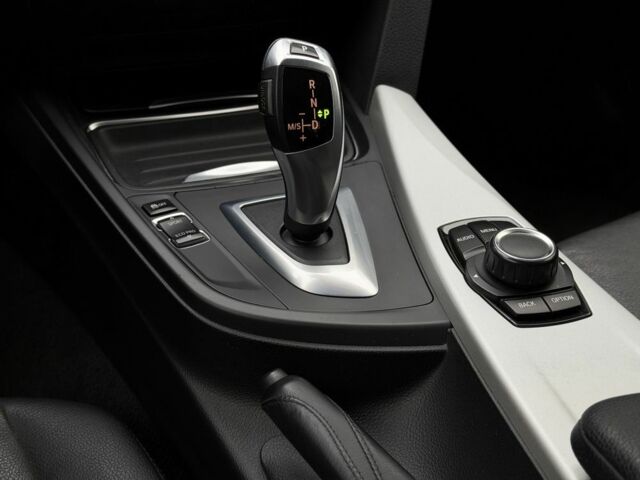 Білий БМВ 3 Серія, об'ємом двигуна 2 л та пробігом 106 тис. км за 13350 $, фото 17 на Automoto.ua