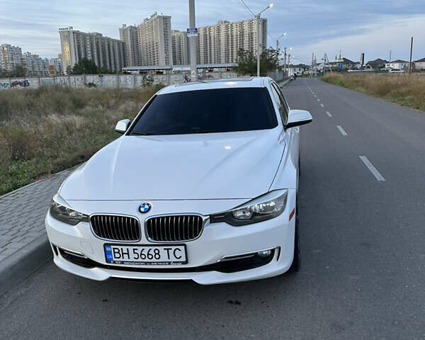Белый БМВ 3 Серия, объемом двигателя 2 л и пробегом 250 тыс. км за 13000 $, фото 1 на Automoto.ua