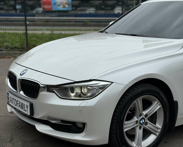 Белый БМВ 3 Серия, объемом двигателя 2 л и пробегом 182 тыс. км за 11999 $, фото 36 на Automoto.ua