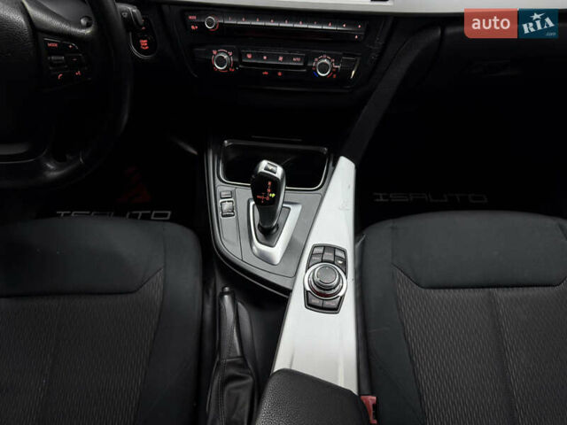 БМВ 3 Серія 2012 у Одесі на Automoto.ua Білий БМВ 3 Серія, об'ємом двигуна 2 л та пробігом 420 тис. км за 10900 $, фото 24 на Automoto.ua