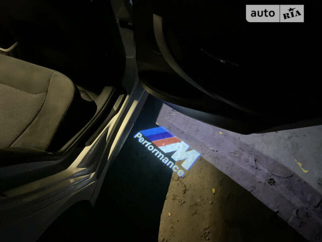 Белый БМВ 3 Серия, объемом двигателя 2 л и пробегом 152 тыс. км за 12000 $, фото 4 на Automoto.ua