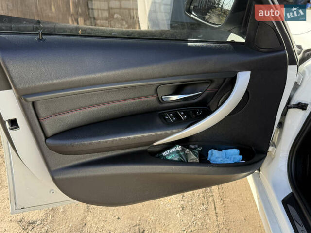 Белый БМВ 3 Серия, объемом двигателя 2 л и пробегом 189 тыс. км за 15000 $, фото 17 на Automoto.ua