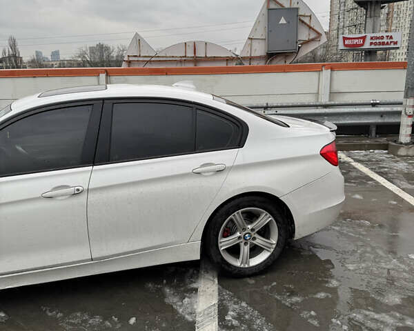 Белый БМВ 3 Серия, объемом двигателя 2 л и пробегом 214 тыс. км за 10000 $, фото 32 на Automoto.ua