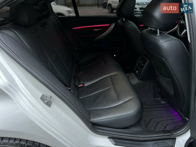 Белый БМВ 3 Серия, объемом двигателя 2 л и пробегом 191 тыс. км за 13900 $, фото 25 на Automoto.ua