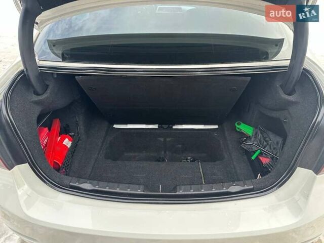 Белый БМВ 3 Серия, объемом двигателя 2 л и пробегом 190 тыс. км за 12100 $, фото 67 на Automoto.ua