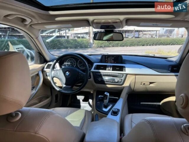 Белый БМВ 3 Серия, объемом двигателя 2 л и пробегом 228 тыс. км за 10200 $, фото 5 на Automoto.ua