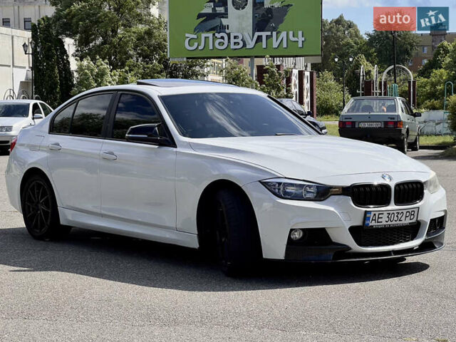 Білий БМВ 3 Серія, об'ємом двигуна 2 л та пробігом 227 тис. км за 13200 $, фото 1 на Automoto.ua