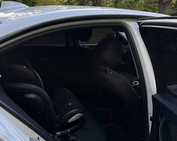 Білий БМВ 3 Серія, об'ємом двигуна 2 л та пробігом 306 тис. км за 11500 $, фото 11 на Automoto.ua