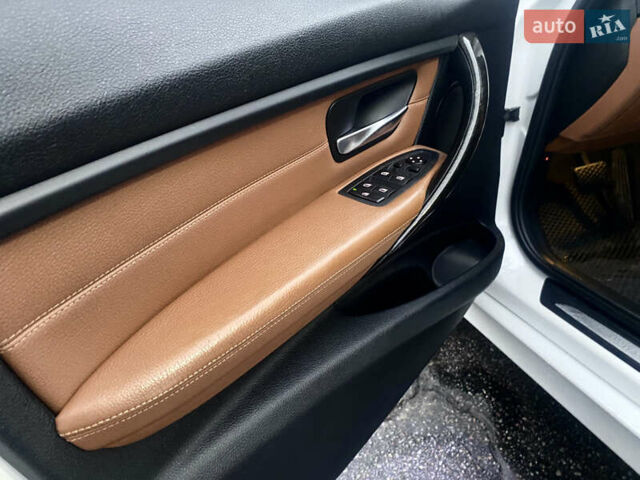 Білий БМВ 3 Серія, об'ємом двигуна 3 л та пробігом 198 тис. км за 14500 $, фото 14 на Automoto.ua