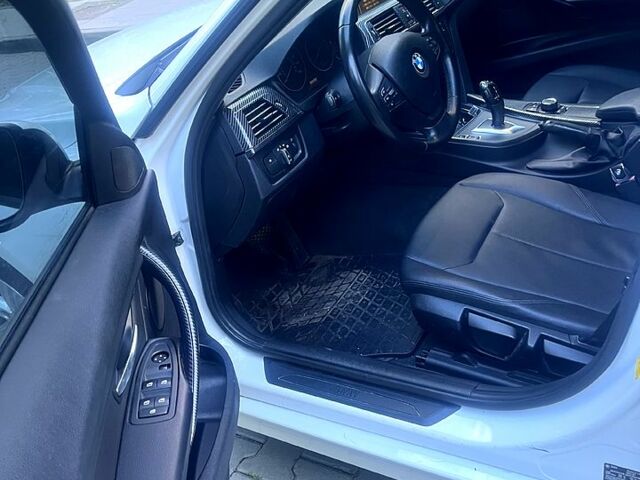 Белый БМВ 3 Серия, объемом двигателя 2 л и пробегом 192 тыс. км за 9999 $, фото 11 на Automoto.ua