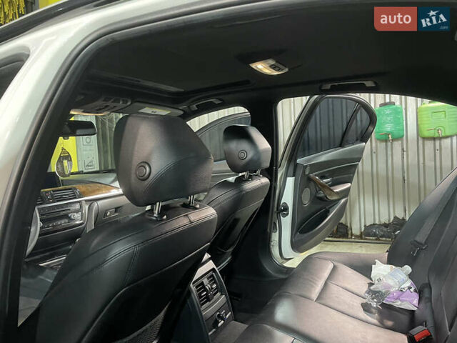 БМВ 3 Серия 2012 в Киеве на Automoto.ua Белый БМВ 3 Серия, объемом двигателя 2 л и пробегом 245 тыс. км за 13500 $, фото 19 на Automoto.ua