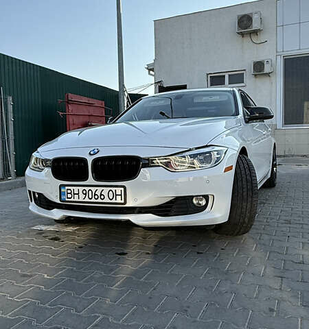 Белый БМВ 3 Серия, объемом двигателя 2 л и пробегом 267 тыс. км за 13999 $, фото 1 на Automoto.ua