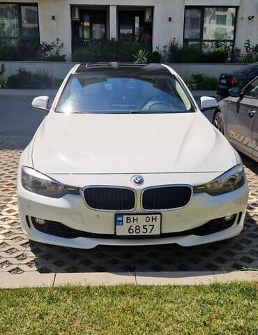 Белый БМВ 3 Серия, объемом двигателя 2 л и пробегом 159 тыс. км за 12500 $, фото 2 на Automoto.ua