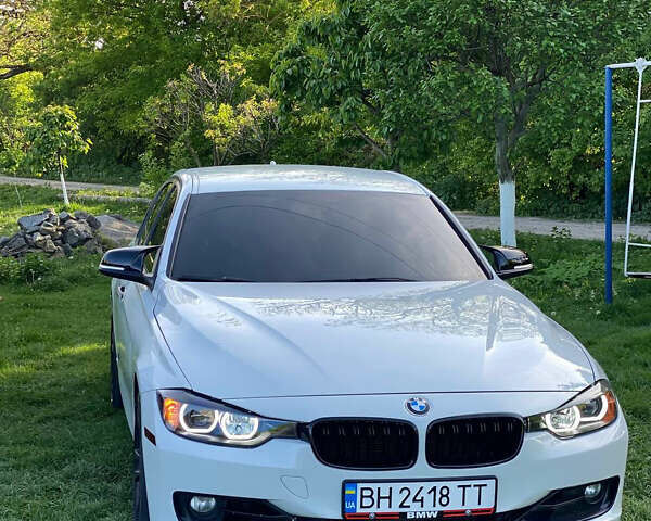 Белый БМВ 3 Серия, объемом двигателя 2 л и пробегом 299 тыс. км за 10999 $, фото 9 на Automoto.ua