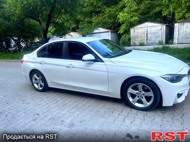 Белый БМВ 3 Серия, объемом двигателя 2 л и пробегом 192 тыс. км за 9999 $, фото 10 на Automoto.ua