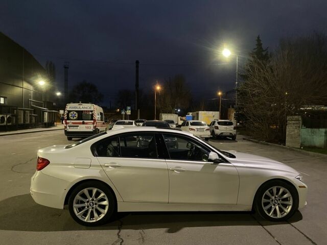 Белый БМВ 3 Серия, объемом двигателя 2 л и пробегом 290 тыс. км за 8900 $, фото 8 на Automoto.ua