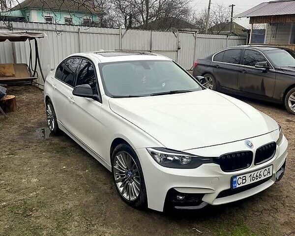 Білий БМВ 3 Серія, об'ємом двигуна 2 л та пробігом 230 тис. км за 12200 $, фото 2 на Automoto.ua