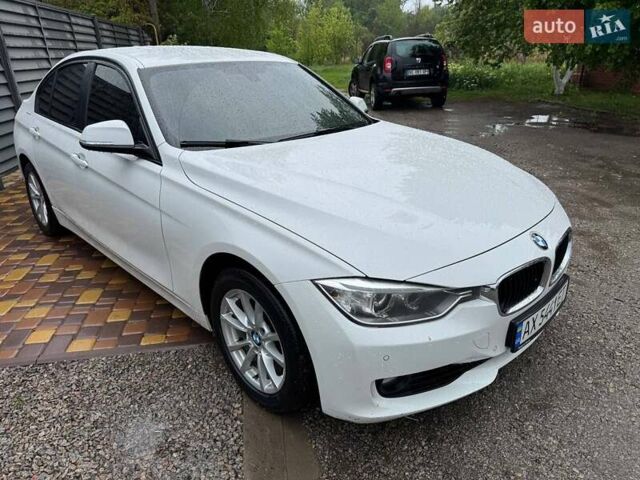 Белый БМВ 3 Серия, объемом двигателя 2 л и пробегом 103 тыс. км за 13500 $, фото 6 на Automoto.ua
