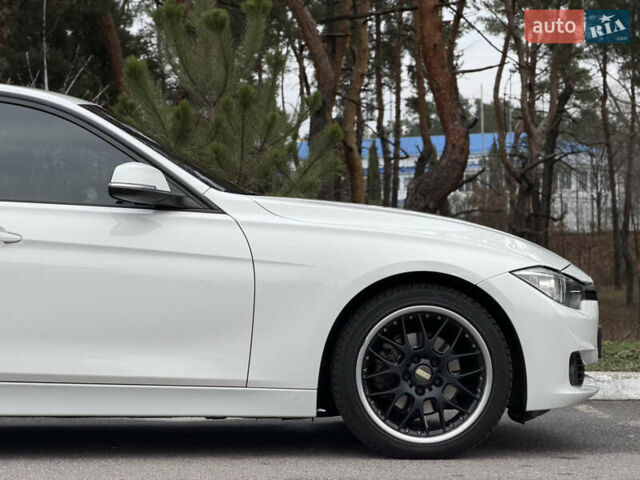 Білий БМВ 3 Серія, об'ємом двигуна 2 л та пробігом 106 тис. км за 13350 $, фото 14 на Automoto.ua