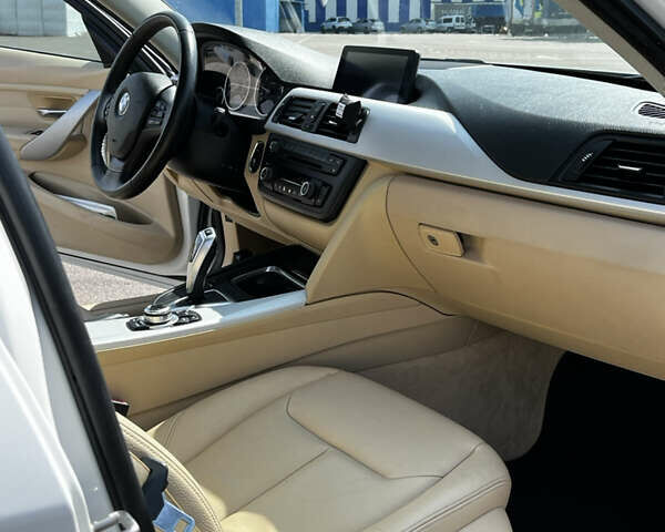 Білий БМВ 3 Серія, об'ємом двигуна 2 л та пробігом 130 тис. км за 14300 $, фото 73 на Automoto.ua