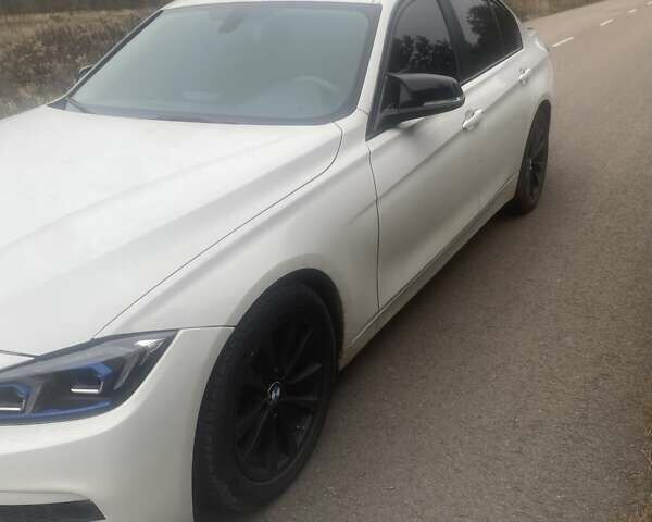 Білий БМВ 3 Серія, об'ємом двигуна 2 л та пробігом 187 тис. км за 12100 $, фото 7 на Automoto.ua
