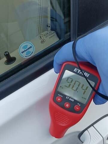 Білий БМВ 3 Серія, об'ємом двигуна 2 л та пробігом 189 тис. км за 15500 $, фото 95 на Automoto.ua