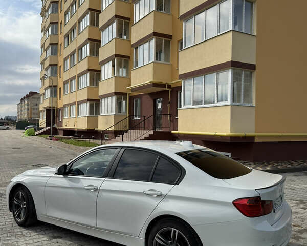 Белый БМВ 3 Серия, объемом двигателя 2 л и пробегом 257 тыс. км за 12400 $, фото 8 на Automoto.ua