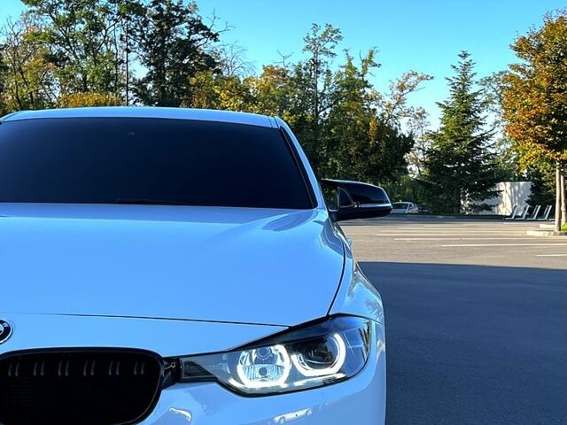 Белый БМВ 3 Серия, объемом двигателя 2 л и пробегом 215 тыс. км за 13499 $, фото 8 на Automoto.ua