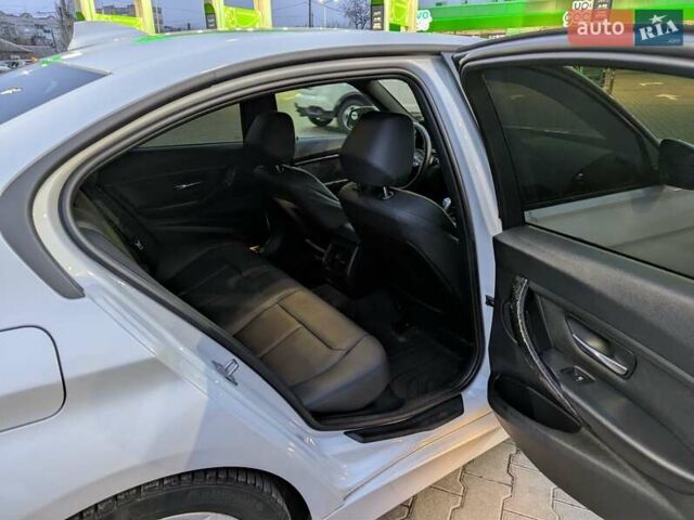 Белый БМВ 3 Серия, объемом двигателя 2 л и пробегом 190 тыс. км за 13500 $, фото 31 на Automoto.ua
