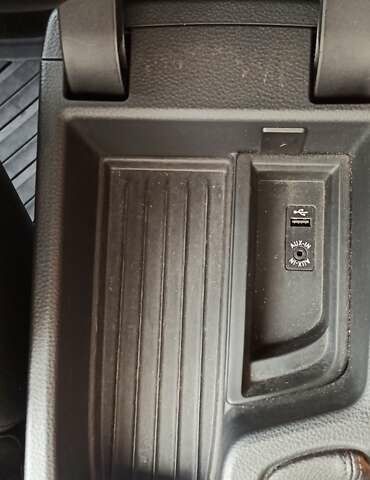 Білий БМВ 3 Серія, об'ємом двигуна 2 л та пробігом 155 тис. км за 15000 $, фото 39 на Automoto.ua