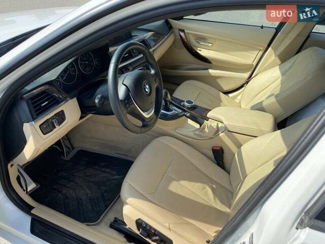 Белый БМВ 3 Серия, объемом двигателя 2 л и пробегом 163 тыс. км за 16500 $, фото 11 на Automoto.ua