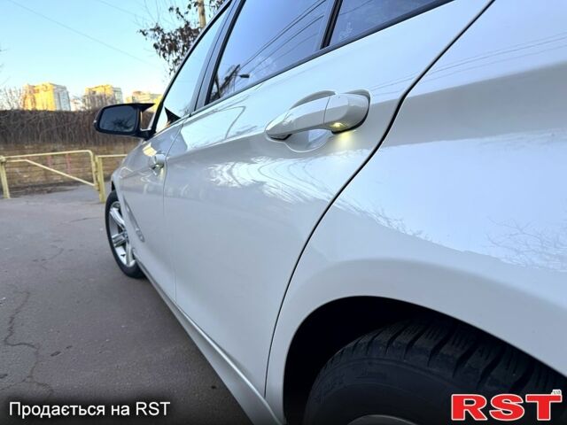 Белый БМВ 3 Серия, объемом двигателя 2 л и пробегом 228 тыс. км за 13900 $, фото 4 на Automoto.ua