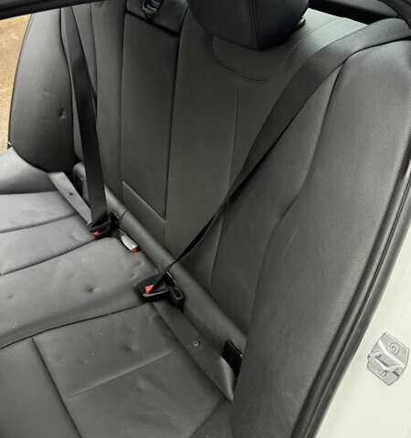 Білий БМВ 3 Серія, об'ємом двигуна 2 л та пробігом 198 тис. км за 12499 $, фото 10 на Automoto.ua