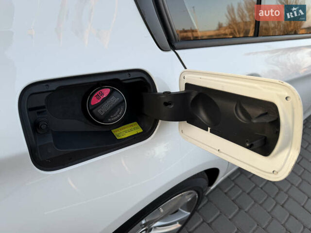 Білий БМВ 3 Серія, об'ємом двигуна 2 л та пробігом 185 тис. км за 14000 $, фото 16 на Automoto.ua