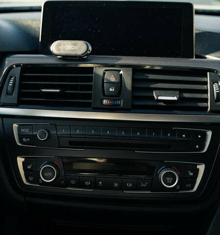 Білий БМВ 3 Серія, об'ємом двигуна 2 л та пробігом 229 тис. км за 17700 $, фото 16 на Automoto.ua