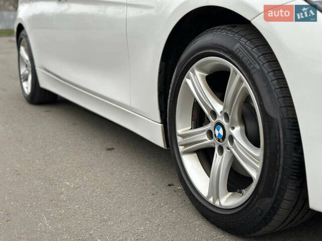 Белый БМВ 3 Серия, объемом двигателя 2 л и пробегом 110 тыс. км за 13300 $, фото 17 на Automoto.ua