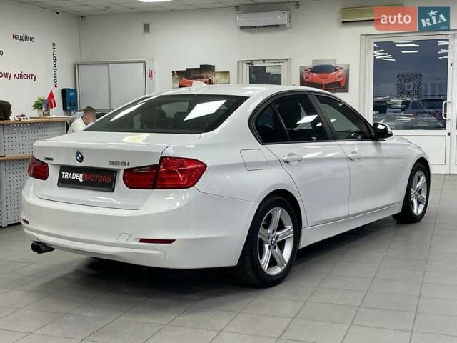 Белый БМВ 3 Серия, объемом двигателя 2 л и пробегом 158 тыс. км за 13990 $, фото 12 на Automoto.ua