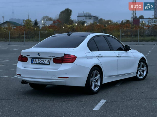 БМВ 3 Серия 2013 в Киеве на Automoto.ua Белый БМВ 3 Серия, объемом двигателя 2 л и пробегом 129 тыс. км за 11700 $, фото 7 на Automoto.ua