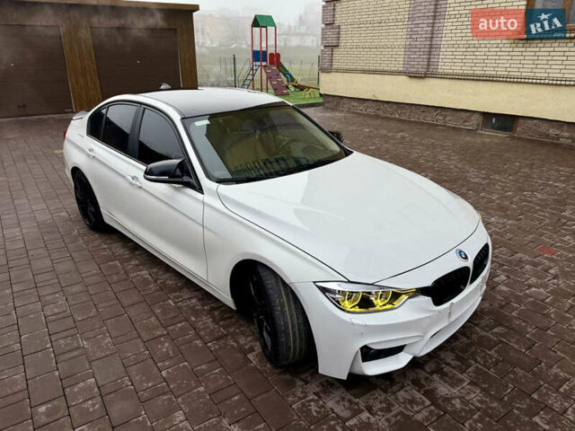 Белый БМВ 3 Серия, объемом двигателя 2 л и пробегом 175 тыс. км за 13999 $, фото 43 на Automoto.ua