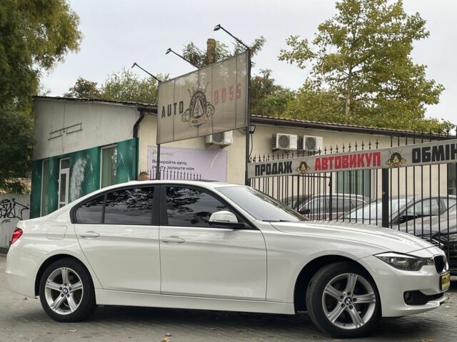 Белый БМВ 3 Серия, объемом двигателя 2 л и пробегом 219 тыс. км за 11000 $, фото 3 на Automoto.ua