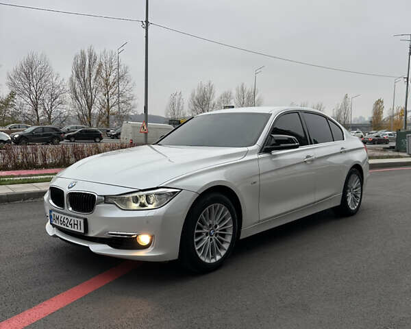 Белый БМВ 3 Серия, объемом двигателя 2 л и пробегом 253 тыс. км за 10950 $, фото 2 на Automoto.ua