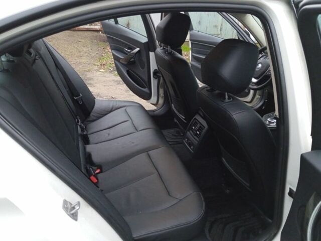 Білий БМВ 3 Серія, об'ємом двигуна 2 л та пробігом 250 тис. км за 7900 $, фото 12 на Automoto.ua