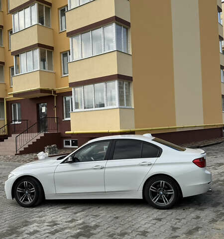 Белый БМВ 3 Серия, объемом двигателя 2 л и пробегом 257 тыс. км за 12400 $, фото 6 на Automoto.ua