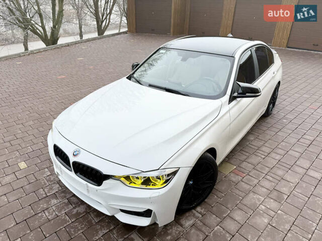 Белый БМВ 3 Серия, объемом двигателя 2 л и пробегом 175 тыс. км за 13999 $, фото 19 на Automoto.ua