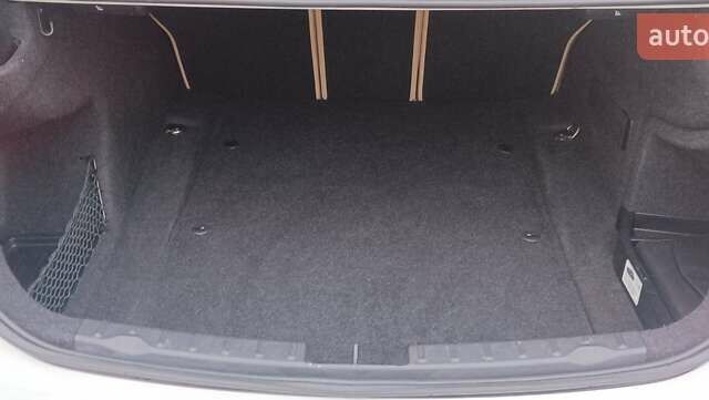 Білий БМВ 3 Серія, об'ємом двигуна 2 л та пробігом 189 тис. км за 15500 $, фото 58 на Automoto.ua