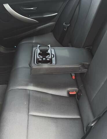 Білий БМВ 3 Серія, об'ємом двигуна 2 л та пробігом 155 тис. км за 15000 $, фото 28 на Automoto.ua