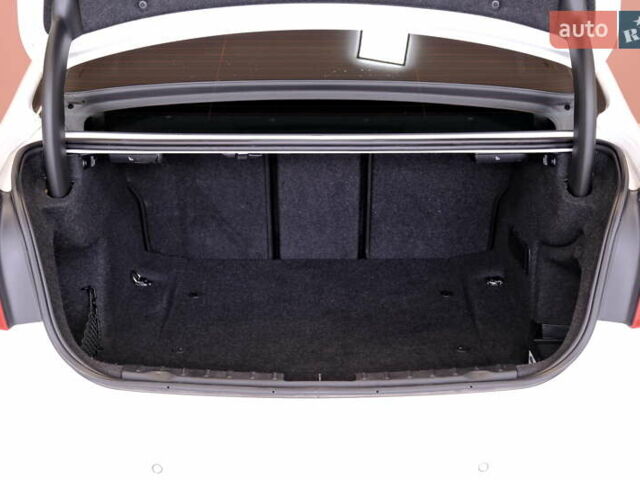 Белый БМВ 3 Серия, объемом двигателя 2 л и пробегом 245 тыс. км за 14500 $, фото 50 на Automoto.ua