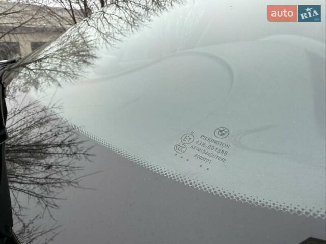 Белый БМВ 3 Серия, объемом двигателя 2 л и пробегом 175 тыс. км за 13999 $, фото 36 на Automoto.ua